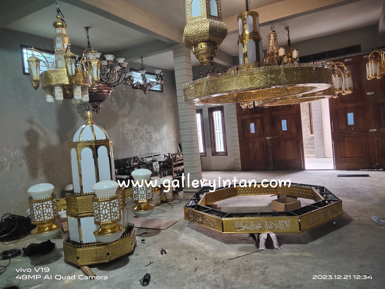Lampu Hias Masjid Nabawi