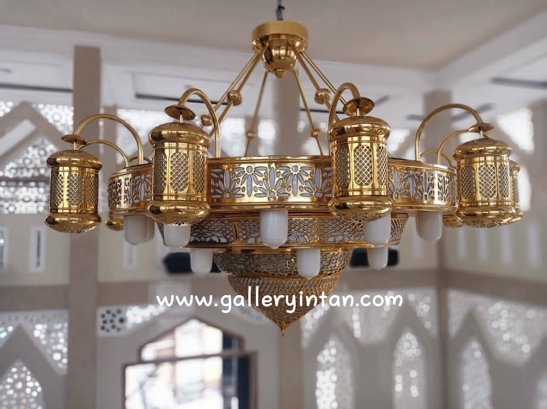 Lampu Gantung Masjid Nabawi