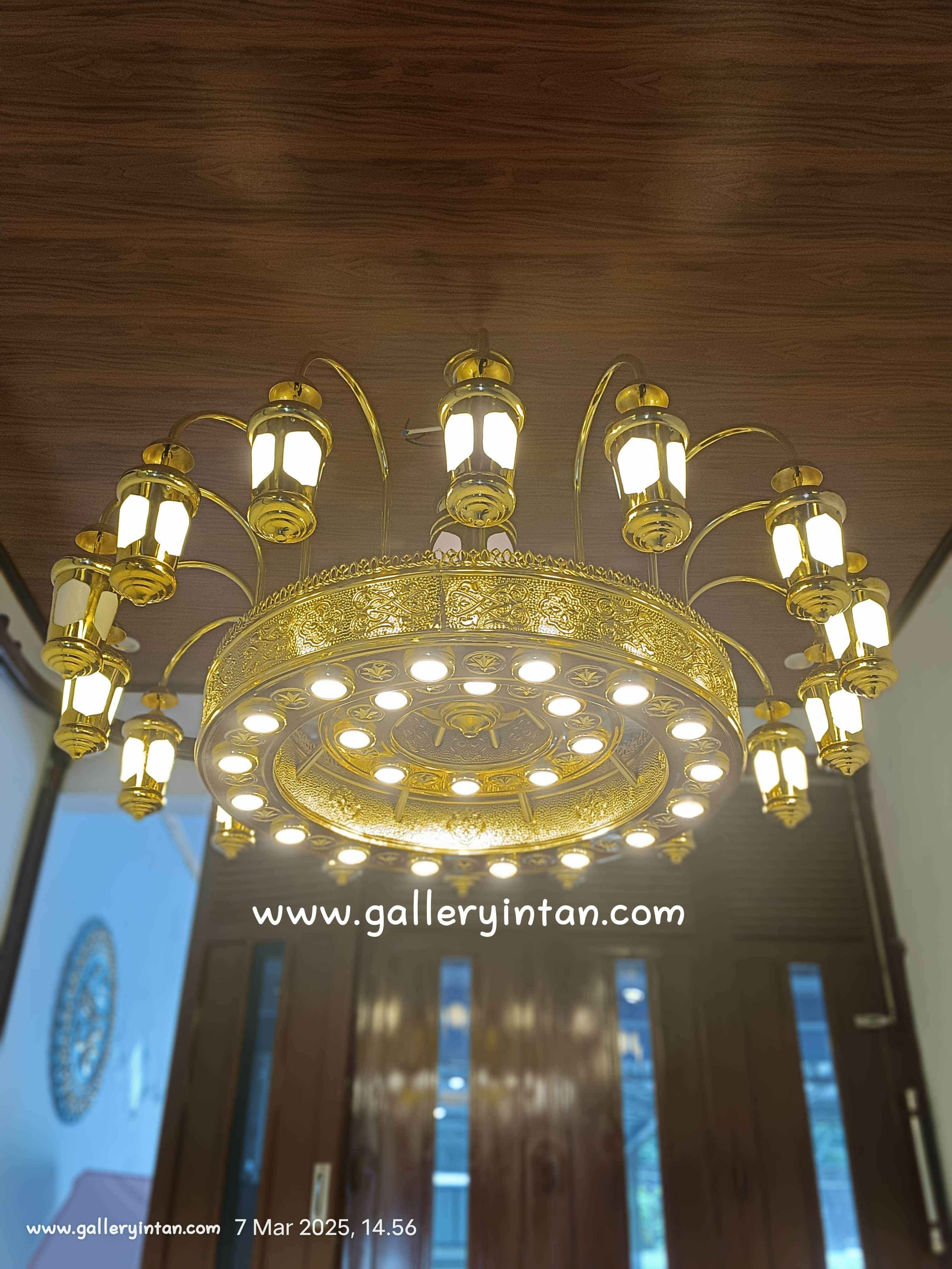 Lampu Hias Masjid Nabawi